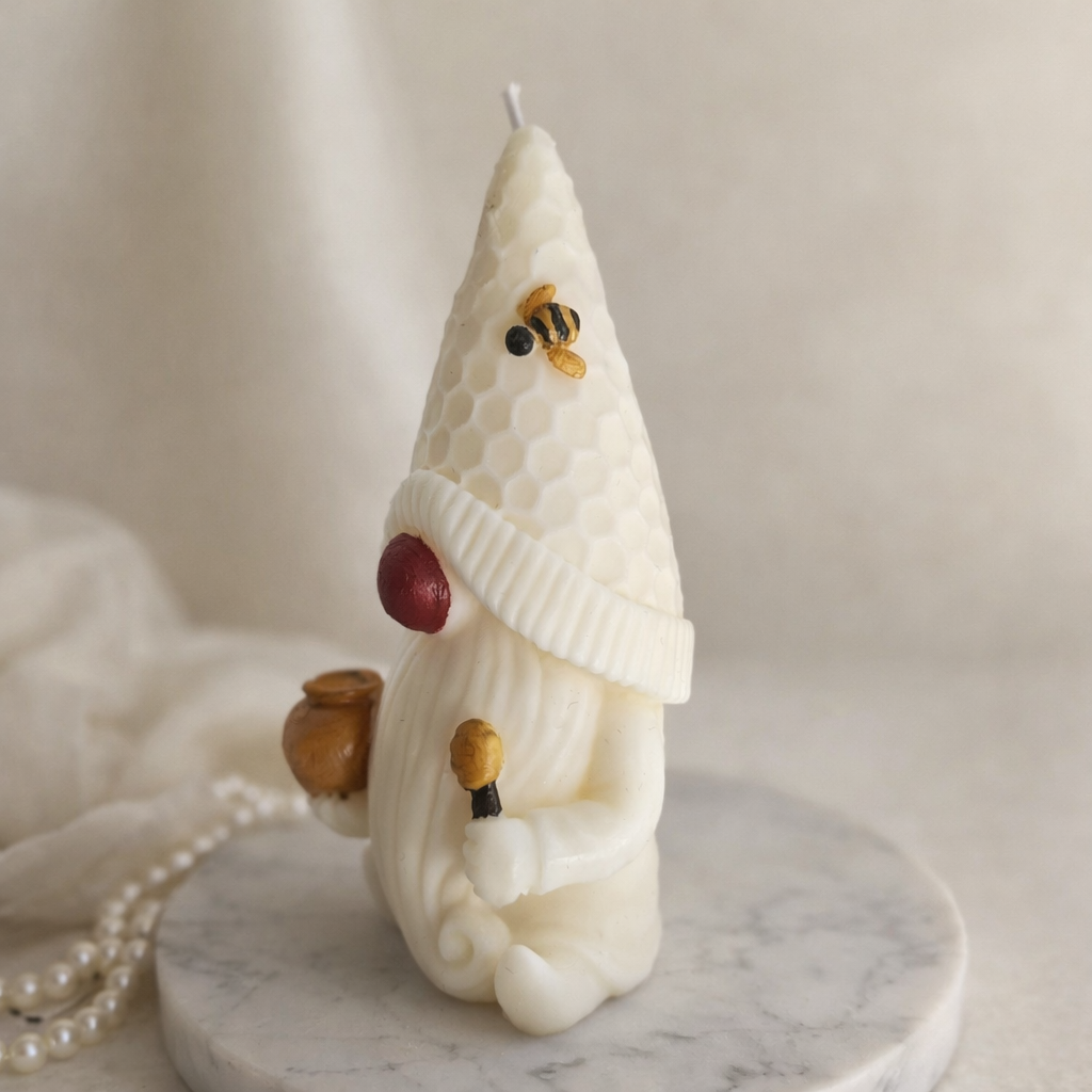 Honey Pot Gnome Fresh Linen Scented Candle